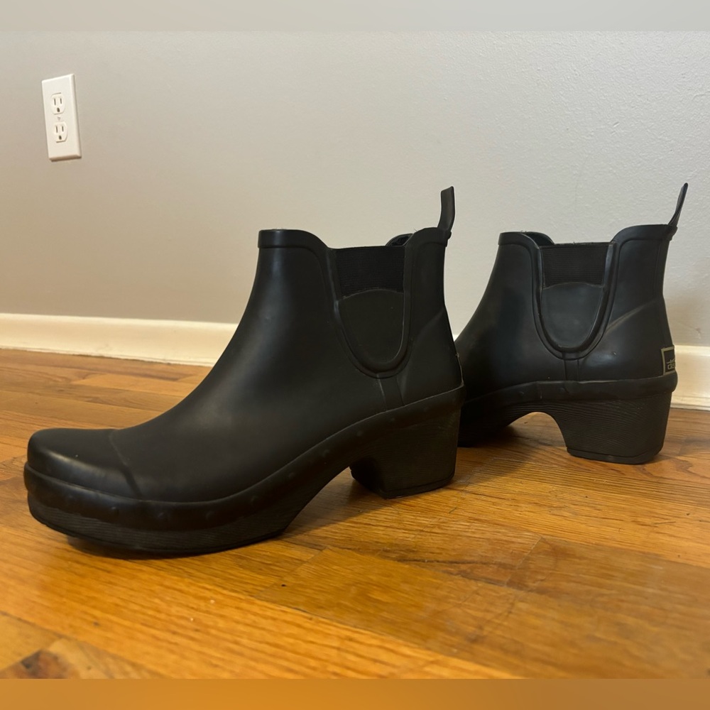 Dansko rain boots size 38